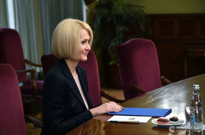 Следить за обязательствами по снижению выбросов